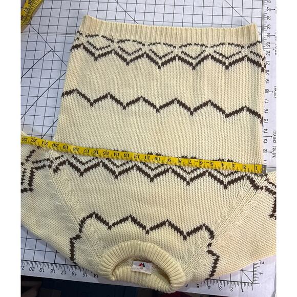 Golden Warrior Vintage Acrylic Zig Zag Fair Isle Cream Brown Sweater Men Medium - Picture 6 of 7
